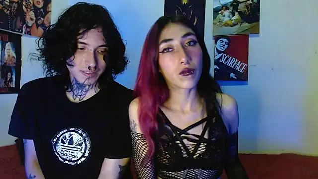 Asterothxznikki online show from December 4, 5:49 am