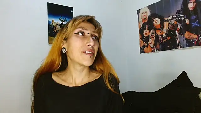 Asterothxznikki online show from January 13, 1:22 am