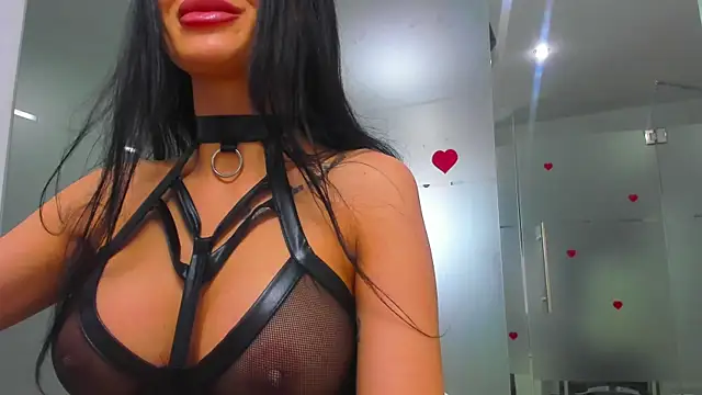 Queenrafaella online show from May 20, 3:56 am