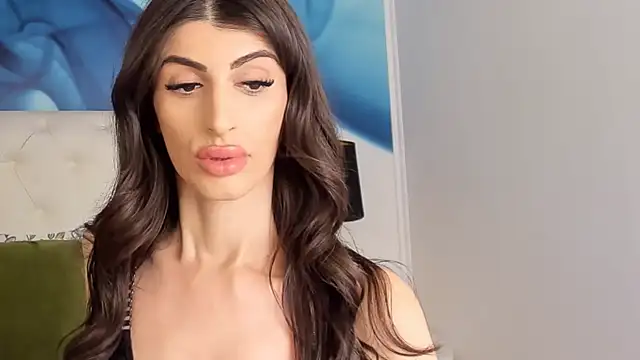 SkinnyDolly online show from February 14, 8:37 pm