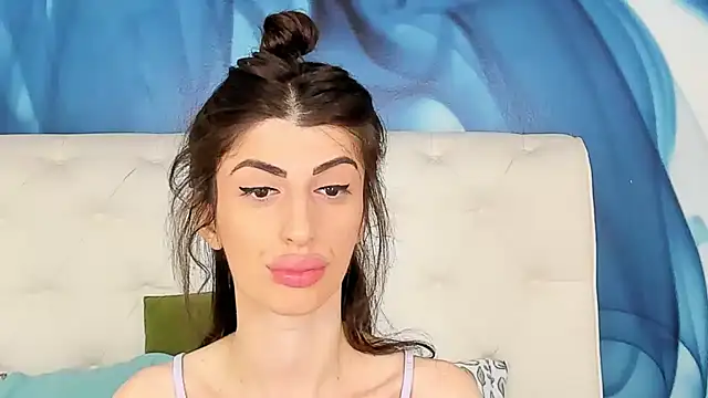 SkinnyDolly online show from November 9, 3:05 am