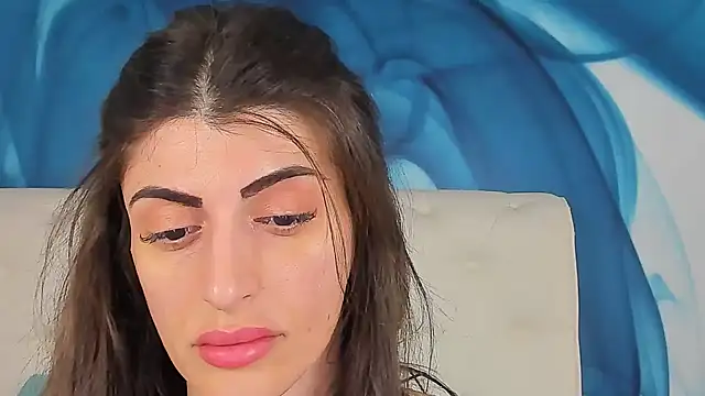 SkinnyDolly online show from April 27, 2:53 am