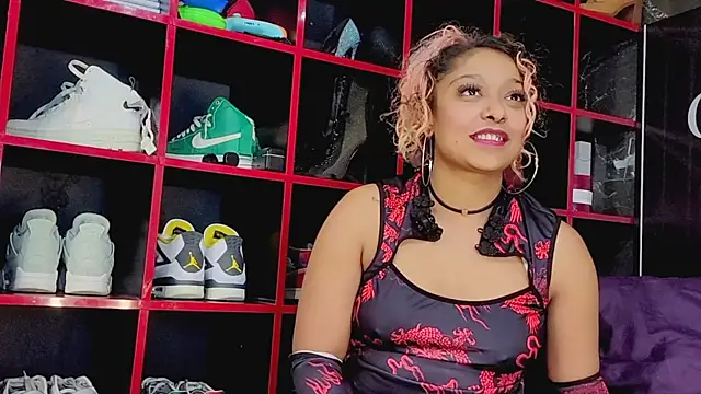 Indianbrownie online show from July 6, 3:25 pm