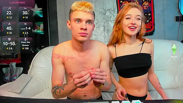 Snapshot of eva_and_adam1 chatting on February 22, 10:51 am eva and adam1 online show from February 22, 10:51 am