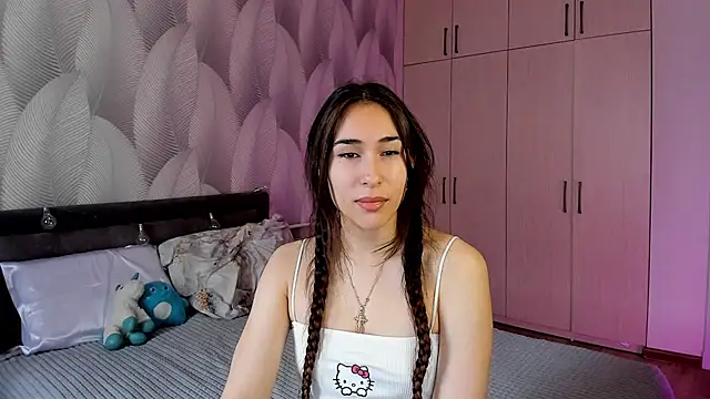 Snapshot of Bambiii_bby chatting on December 10, 6:01 am Bambiii bby online show from December 10, 6:01 am