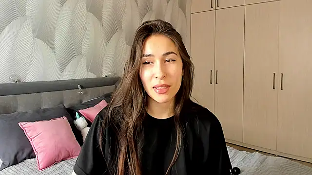 Snapshot of Bambiii_bby chatting on March 4, 6:04 am Bambiii bby online show from March 4, 6:04 am