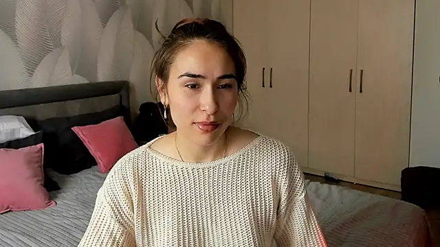 Bambiii bby online show from March 6, 4:53 am