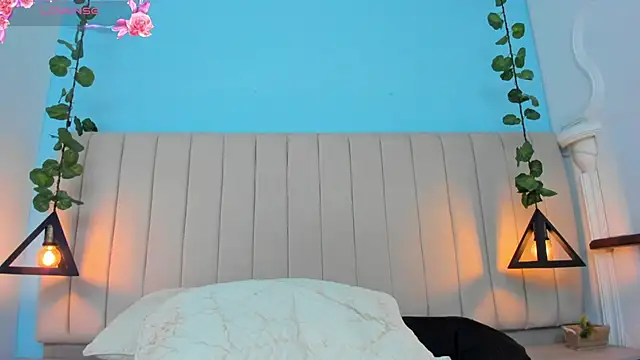 JulianaWaldo online show from January 11, 4:14 pm