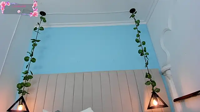 JulianaWaldo online show from March 22, 9:42 pm