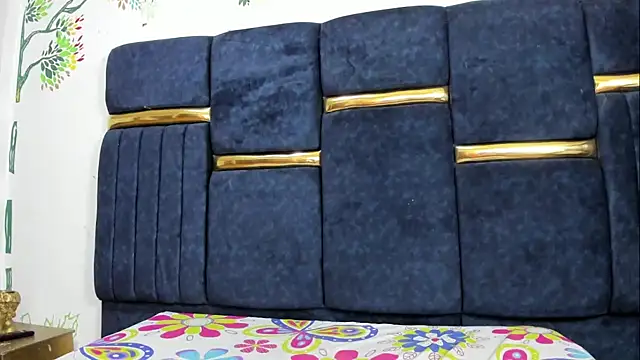 skaysanchez1 online show from February 5, 7:51 pm