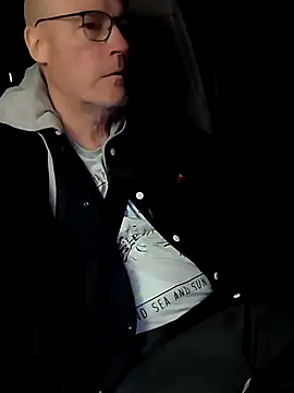 bogland33 online show from March 7, 7:27 pm