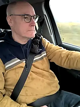 bogland33 online show from March 12, 10:16 am