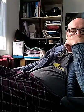 bogland33 online show from March 12, 1:40 pm