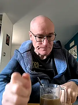 bogland33 online show from March 16, 8:54 am