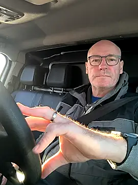 bogland33 online show from October 15, 4:29 pm