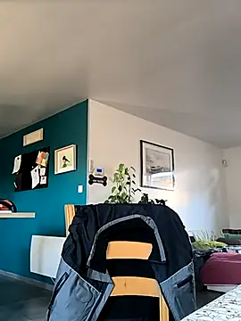 bogland33 online show from November 4, 8:02 am