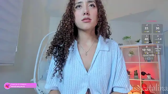 miss catalinaa online show from February 21, 11:33 am