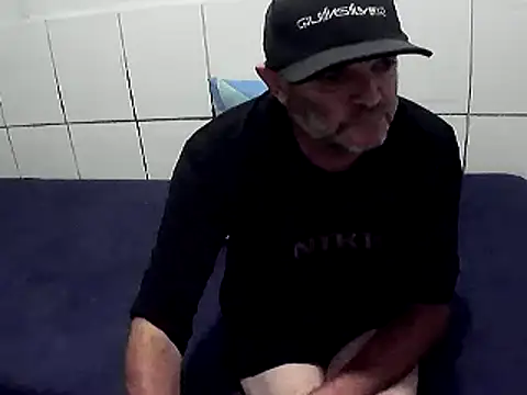 pierdona online show from December 16, 8:25 pm