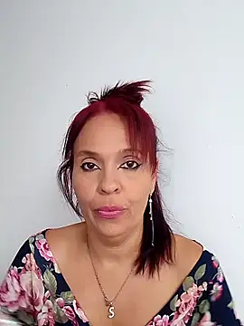 sthefania1710 online show from March 18, 12:58 pm