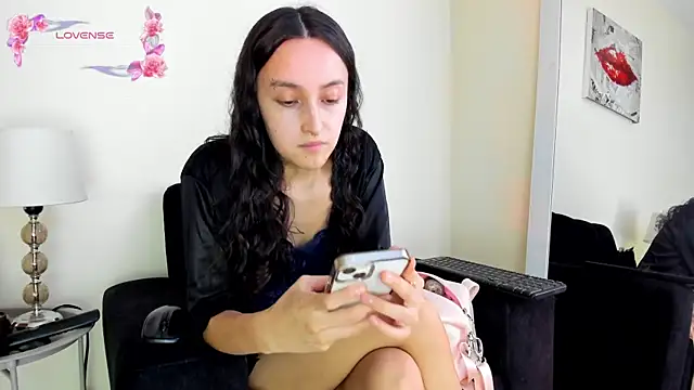 Snapshot of its__angelica_ chatting on June 22, 4:37 pm its angelica online show from June 22, 4:37 pm