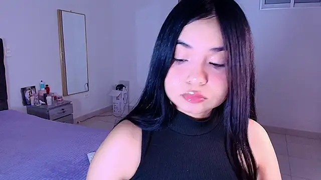 AuroraFiore online show from November 25, 5:51 am