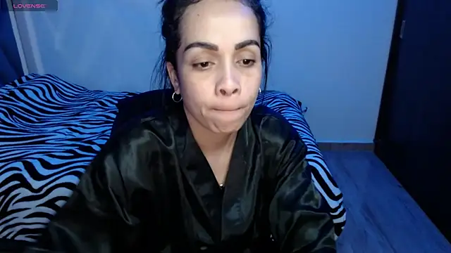 Snapshot of Amber_Lovely chatting on October 4, 12:19 am Amber Lovely online show from October 4, 12:19 am