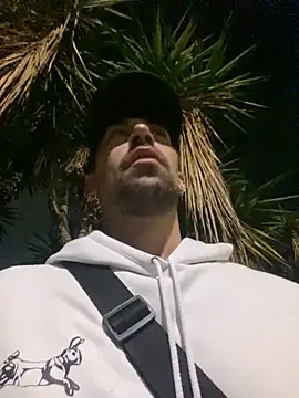 Snapshot of dantedesirexx chatting on January 26, 2:56 am dantedesirexx online show from January 26, 2:56 am