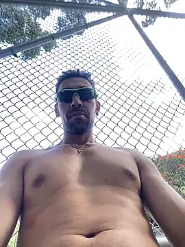 Snapshot of dantedesirexx chatting on January 29, 6:07 pm dantedesirexx online show from January 29, 6:07 pm