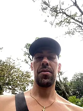 Snapshot of dantedesirexx chatting on February 8, 9:25 pm dantedesirexx online show from February 8, 9:25 pm