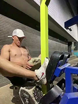 Snapshot of dantedesirexx chatting on March 15, 4:57 am dantedesirexx online show from March 15, 4:57 am