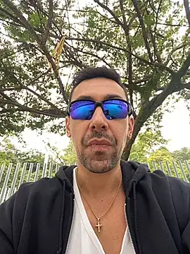 Snapshot of dantedesirexx chatting on September 29, 3:28 pm dantedesirexx online show from September 29, 3:28 pm