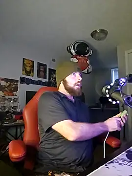 SirYummy18 online show from February 17, 3:09 pm