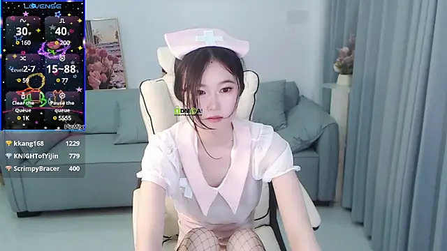 Snapshot of YiJin-a chatting on December 30, 11:15 am YiJin-a online show from December 30, 11:15 am