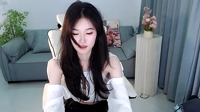 Snapshot of YiJin-a chatting on January 25, 2:25 pm YiJin-a online show from January 25, 2:25 pm