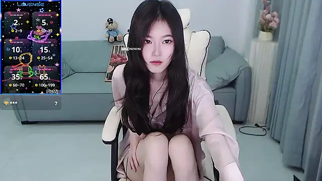 Snapshot of YiJin-a chatting on March 3, 1:42 pm YiJin-a online show from March 3, 1:42 pm