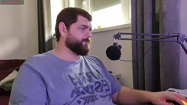 Snapshot of KingMarti chatting on October 8, 9:29 am KingMarti online show from October 8, 9:29 am