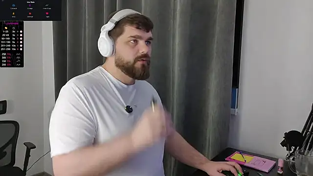 Snapshot of KingMarti chatting on December 15, 12:09 pm KingMarti online show from December 15, 12:09 pm