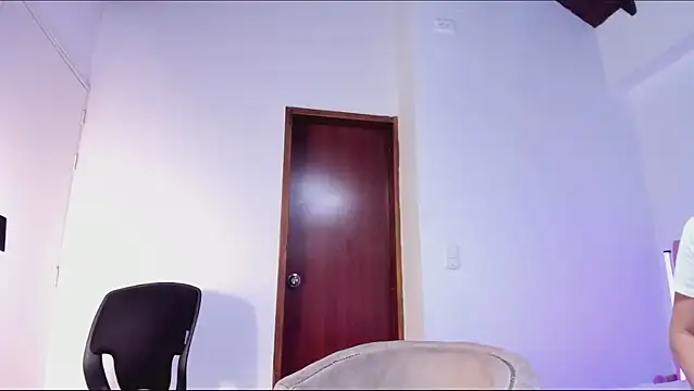 CarolinaGlamour online show from December 16, 8:14 pm