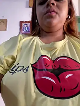 Snapshot of Evabigass chatting on June 22, 1:08 pm Evabigass online show from June 22, 1:08 pm
