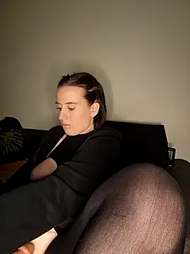 Snapshot of lindsay_33off chatting on January 17, 11:51 pm lindsay 33off online show from January 17, 11:51 pm