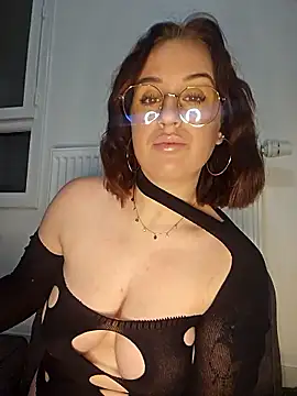 lindsay 33off online show from January 11, 6:02 pm