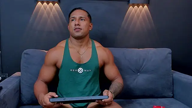 CallumMuscle online show from January 26, 4:20 pm