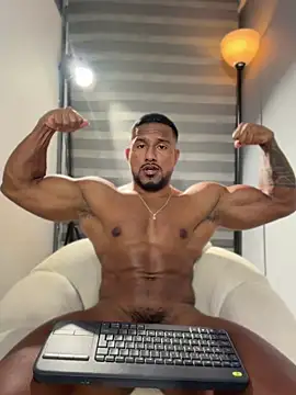 CallumMuscle online show from July 30, 11:37 pm