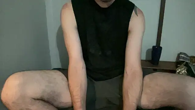 Snapshot of alphajoshkosh chatting on May 27, 3:36 am alphajoshkosh online show from May 27, 3:36 am