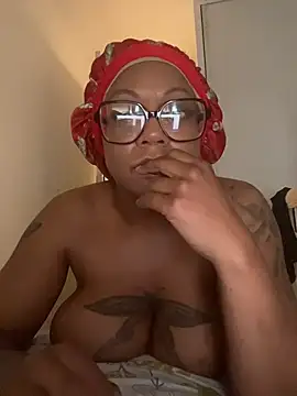 Snapshot of BabyFannyxx chatting on June 16, 8:39 am BabyFannyxx online show from June 16, 8:39 am