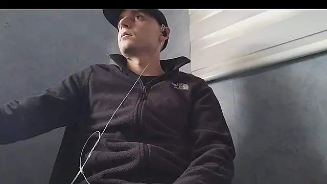 nextdoorneighbor online show from February 25, 6:31 pm