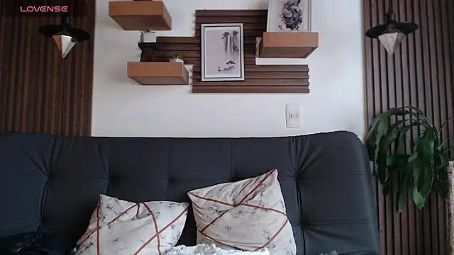 Layla 707 online show from February 6, 4:43 pm