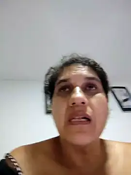 siri duque online show from February 15, 9:37 pm