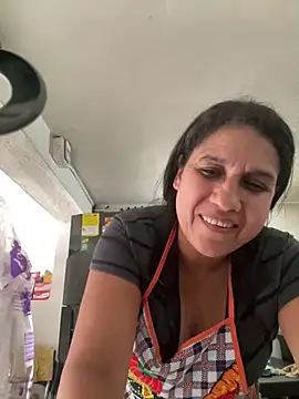 Snapshot of siri_duque chatting on May 31, 6:09 pm siri duque online show from May 31, 6:09 pm