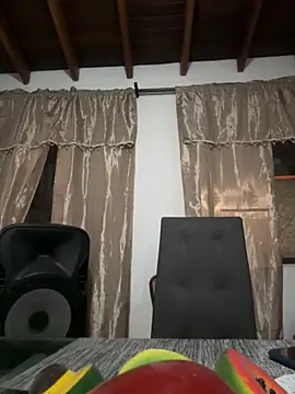 Snapshot of siri_duque chatting on June 6, 12:38 am siri duque online show from June 6, 12:38 am